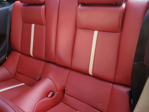 Used 2013 Ford Mustang GT Premium w/ Comfort Pkg RWD image 18