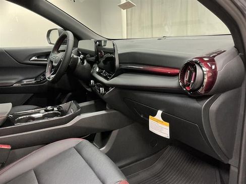 New 2027 Chevrolet Equinox RS w/ LPO, Floor Liner Package AWD/4WD image 35