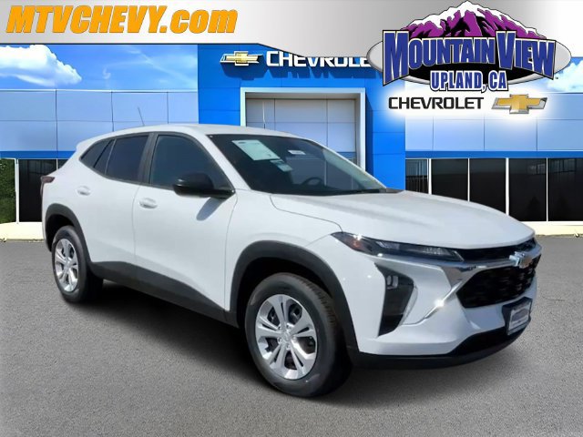 New 2026 Chevrolet Trax LS w/ Driver Confidence Package FWD image 1