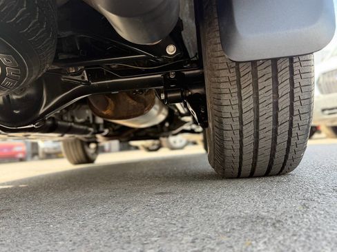 Used 2005 Toyota 4Runner Limited image 30