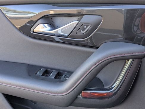 Used 2025 Chevrolet Blazer RS image 17