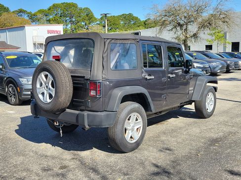 Used 2018 Jeep Wrangler Unlimited Sport w/ Connectivity Group AWD/4WD image 6