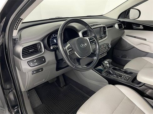 Used 2020 Kia Sorento SX image 3