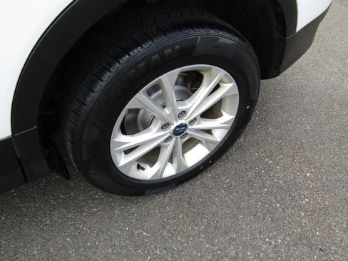 Used 2019 Ford Escape SE AWD/4WD image 35