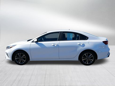 Certified 2024 Kia Forte LXS w/ LXS Technology Package image 4