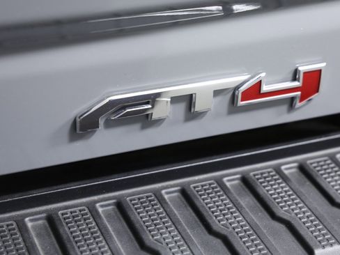 Certified 2025 GMC Sierra 2500 AT4 w/ Technology Package image 9