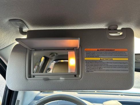 Used 2019 Nissan Frontier SL image 40