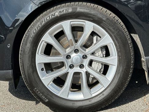 Certified 2025 Land Rover Range Rover Sport AWD/4WD image 7