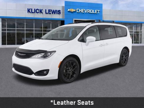 Used 2018 Chrysler Pacifica Touring-L Plus w/ S Appearance Package FWD image 3