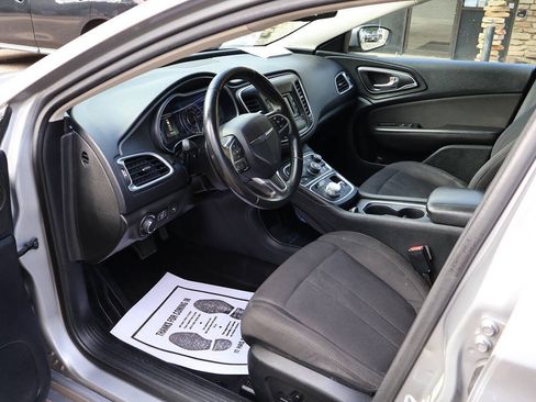 Used 2015 Chrysler 200 Limited w/ Convenience Group FWD image 13