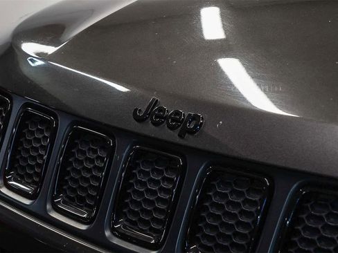 Used 2020 Jeep Compass Latitude image 8