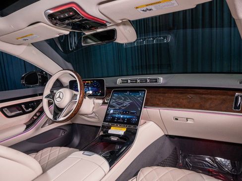 New 2026 Mercedes-Benz S 500 4MATIC image 4