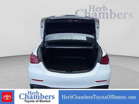Used 2022 Mercedes-Benz C 300 4MATIC Sedan image 4