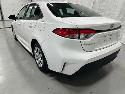 Used 2025 Toyota Corolla LE image 5