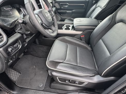 Used 2025 RAM 1500 Laramie RWD image 9