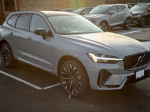 New 2026 Volvo XC60 B5 Ultra w/ Climate Package image 5