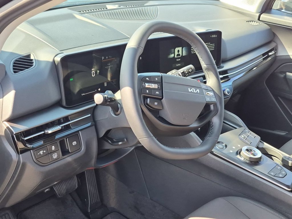 New 2027 Kia Sportage S FWD image 10