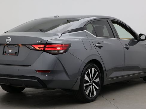 Used 2021 Nissan Sentra SV w/ SV Premium Package FWD image 8