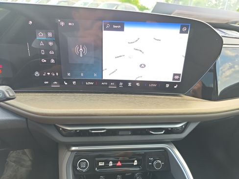 Certified 2025 Audi Q5 Premium w/ Premium Plus AWD/4WD image 18