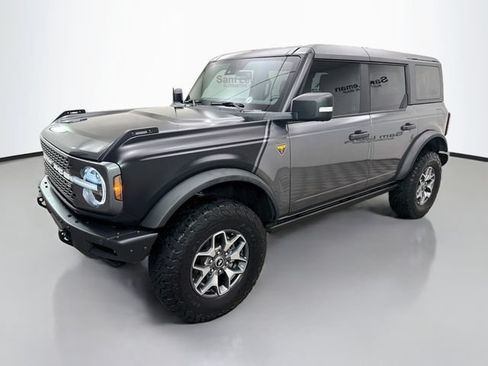 Used 2022 Ford Bronco Badlands AWD/4WD image 3