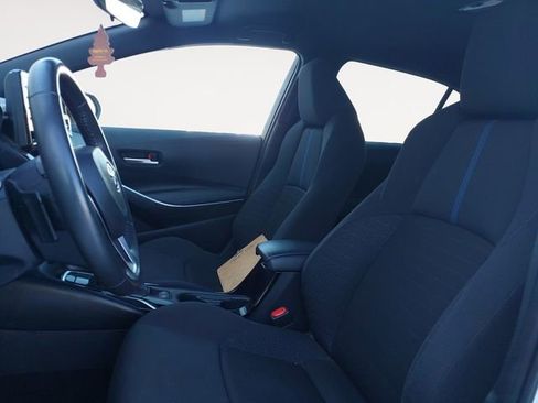 Used 2022 Toyota Corolla SE image 9