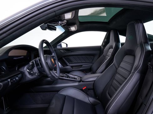 Used 2026 Porsche 911 Carrera GTS RWD image 20