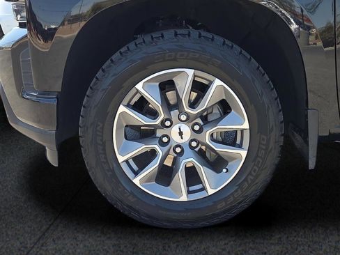 Used 2020 Chevrolet Silverado 1500 RST w/ Texas Edition AWD/4WD image 19