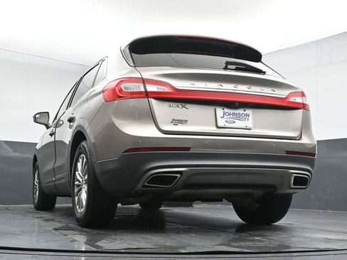 Used 2018 Lincoln MKX Select FWD image 31