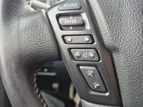 Used 2020 Nissan Titan PRO-4X w/ Pro-4x Convenience Package image 24