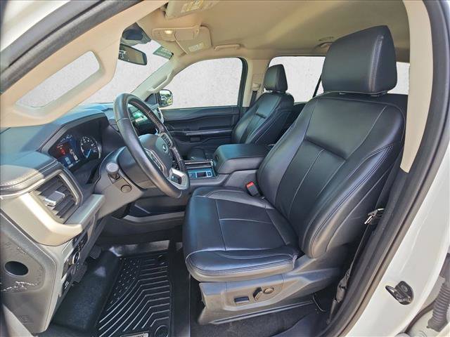 Used 2024 Ford Expedition XLT RWD image 16
