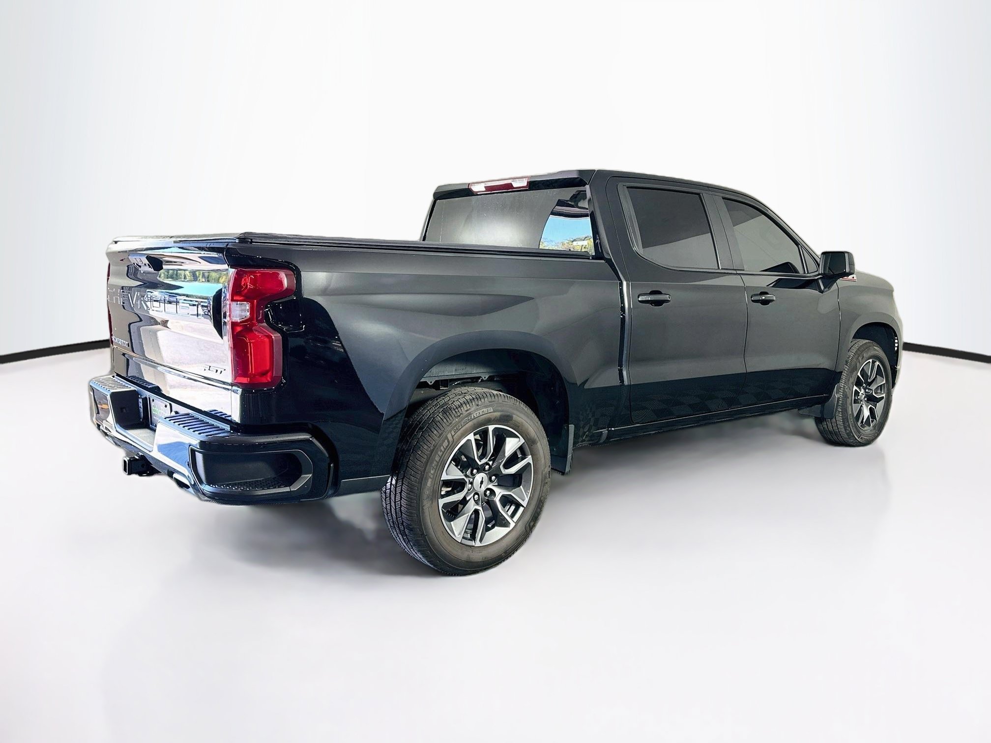 Used 2022 Chevrolet Silverado 1500 RST w/ Z71 Off-Road Package AWD/4WD image 9