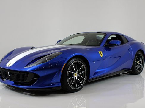 Certified 2022 Ferrari 812 GTS RWD image 30