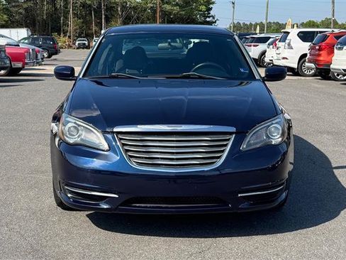 Used 2014 Chrysler 200 LX FWD image 3