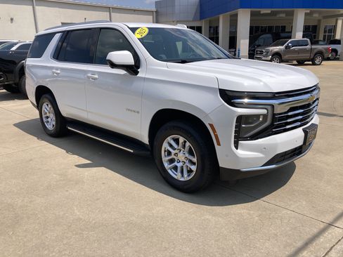 Certified 2025 Chevrolet Tahoe LT AWD/4WD image 3
