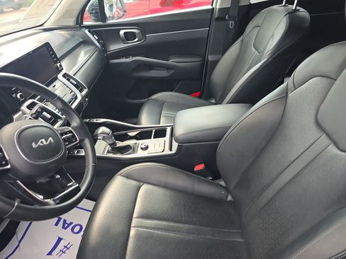 Used 2022 Kia Sorento S image 19
