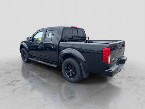 Used 2020 Nissan Frontier SV w/ Midnight Edition Floor Mats AWD/4WD image 3