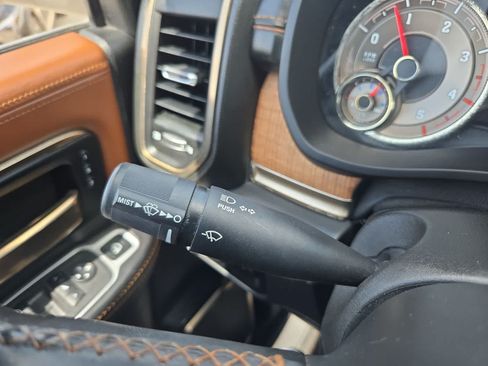 Used 2022 RAM 2500 Limited AWD/4WD image 23