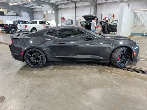 Used 2024 Chevrolet Camaro LT RWD image 2