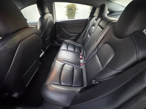 Used 2021 Tesla Model 3 Standard Range Plus RWD image 15