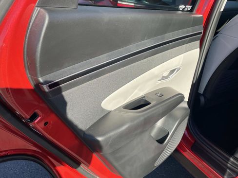 Certified 2023 Hyundai Tucson SEL w/ Convenience Package image 24