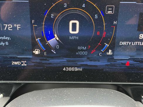 Certified 2025 Chevrolet Tahoe LT AWD/4WD image 3