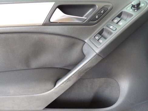 Used 2011 Volkswagen Golf 4-Door image 13