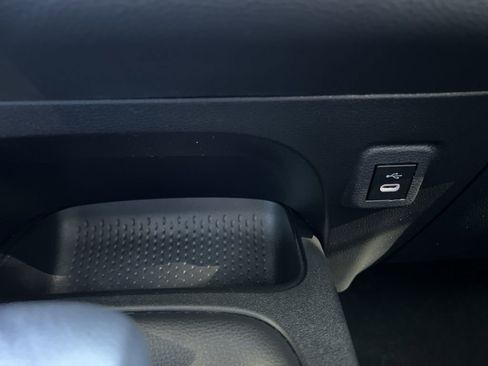 Used 2024 Toyota Corolla LE image 28