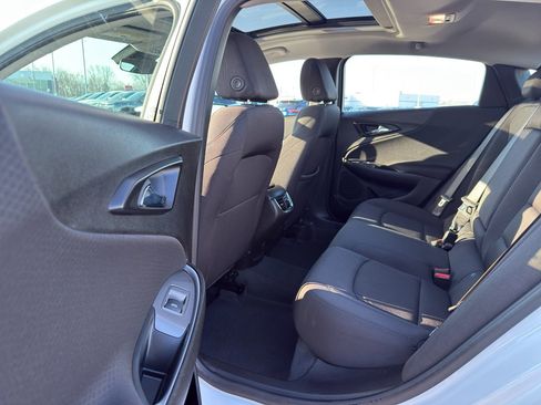 Used 2024 Chevrolet Malibu LT image 30