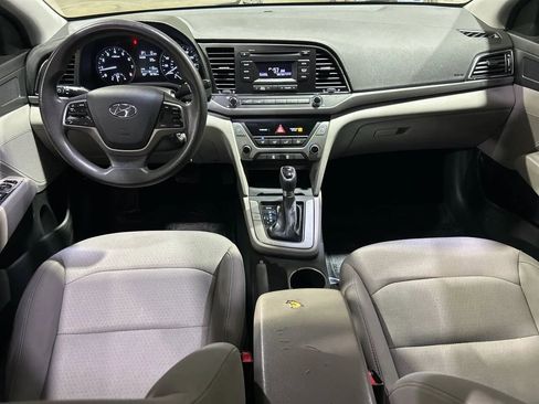 Used 2018 Hyundai Elantra SE image 7