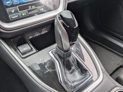 Used 2023 Subaru Outback Premium image 31