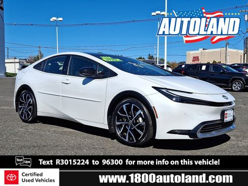 Certified 2024 Toyota Prius Prime image 1