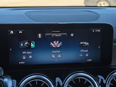 New 2026 Mercedes-Benz GLB 250 4MATIC image 14