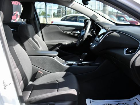 Used 2020 Chevrolet Malibu LS w/ Driver Confidence Package II image 39