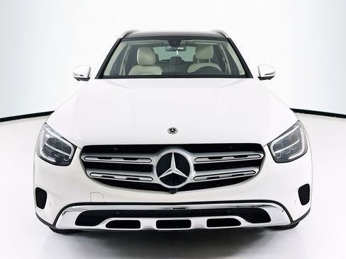 Used 2021 Mercedes-Benz GLC 300 4MATIC image 2